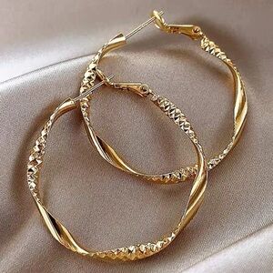 2/$10 NEW! Textured Twist Rhinestone Hoop Earrings Gold Cute Simple Pretty
